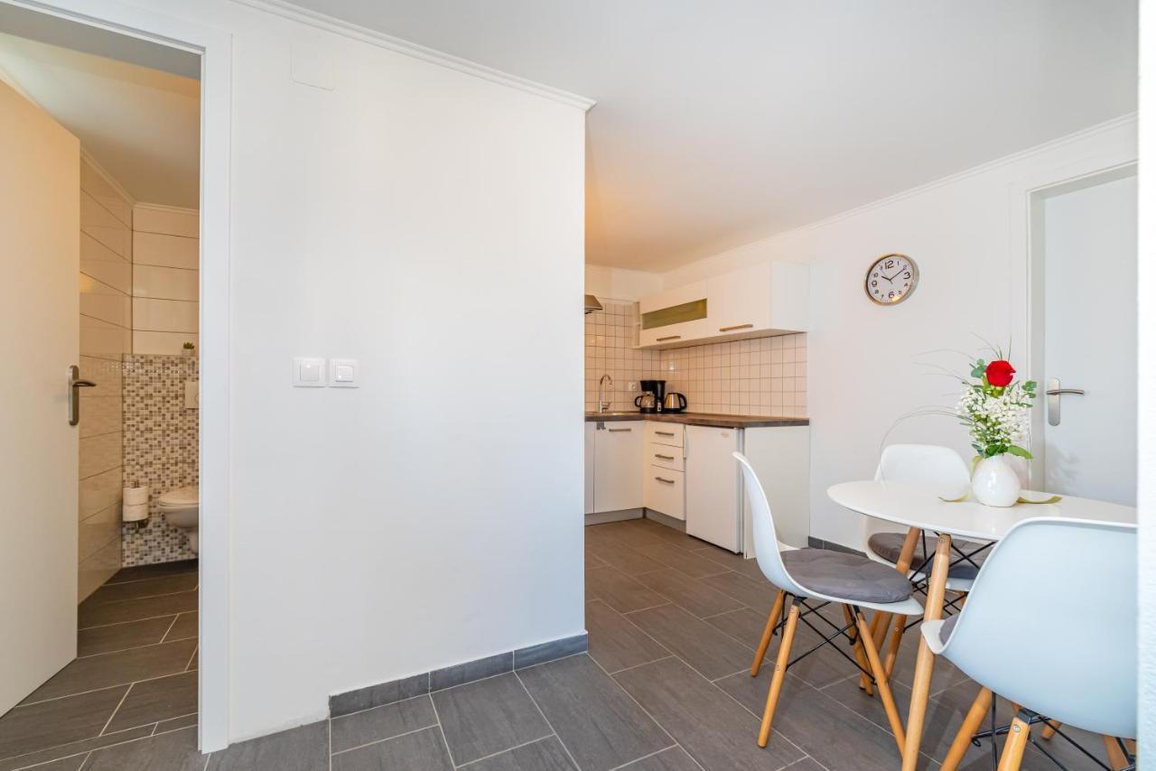 House Of Dalmatia Apartment Pakoštane Екстериор снимка
