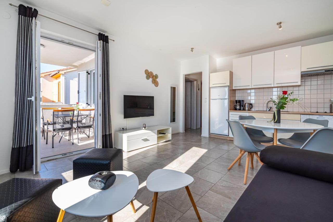 House Of Dalmatia Apartment Pakoštane Екстериор снимка